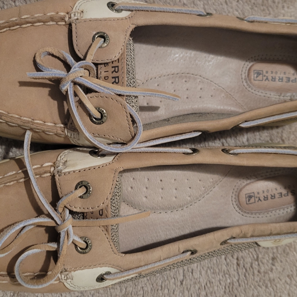 Sperry Beige and Cream Boat Shoes